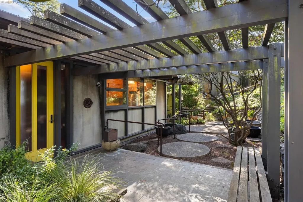 205 Lake Drive Kensington CA 94708