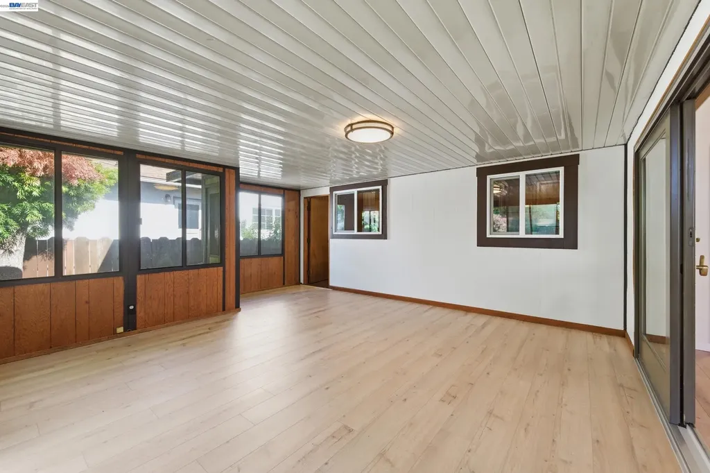3586 Somerset Avenue Castro Valley CA 94546