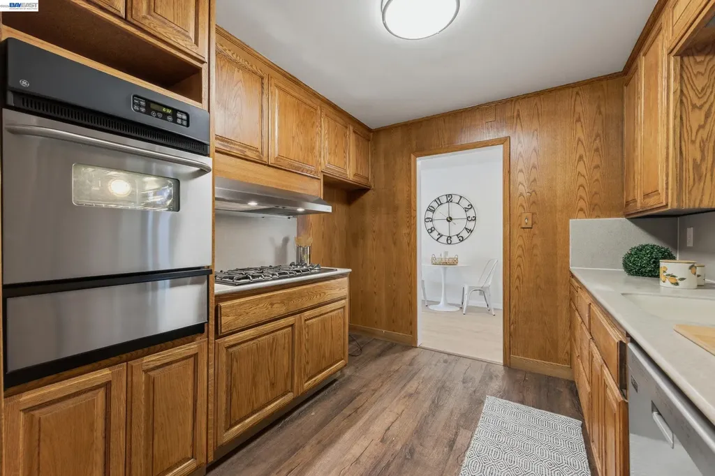 3586 Somerset Avenue Castro Valley CA 94546