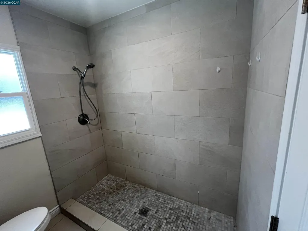 2824 23rd Avenue Oakland CA 94606