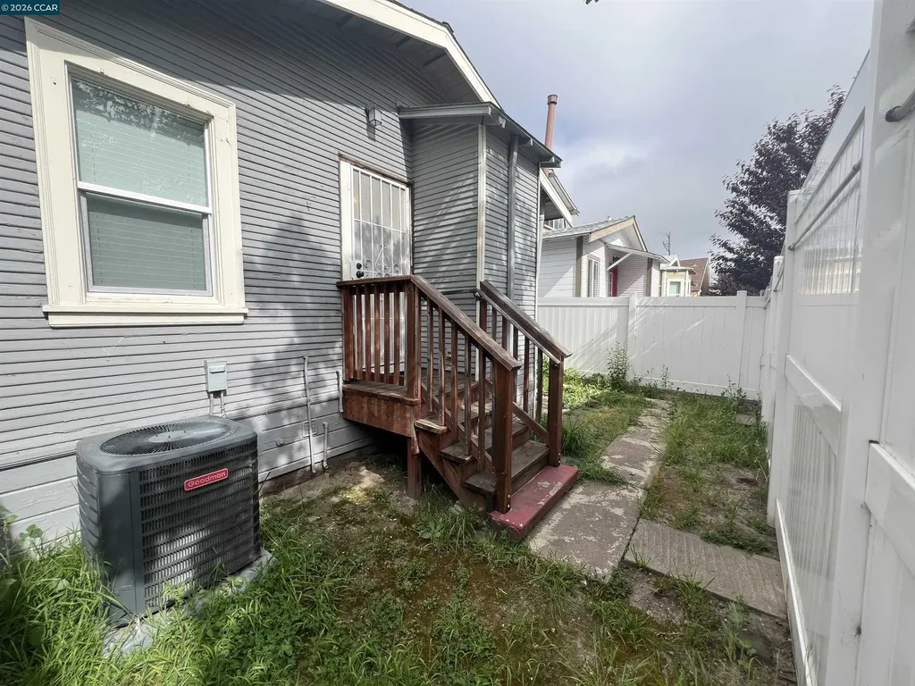 2824 23rd Avenue Oakland CA 94606