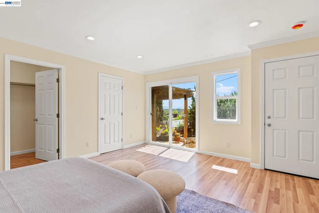 667 Gleneagle Avenue Hayward CA 94544