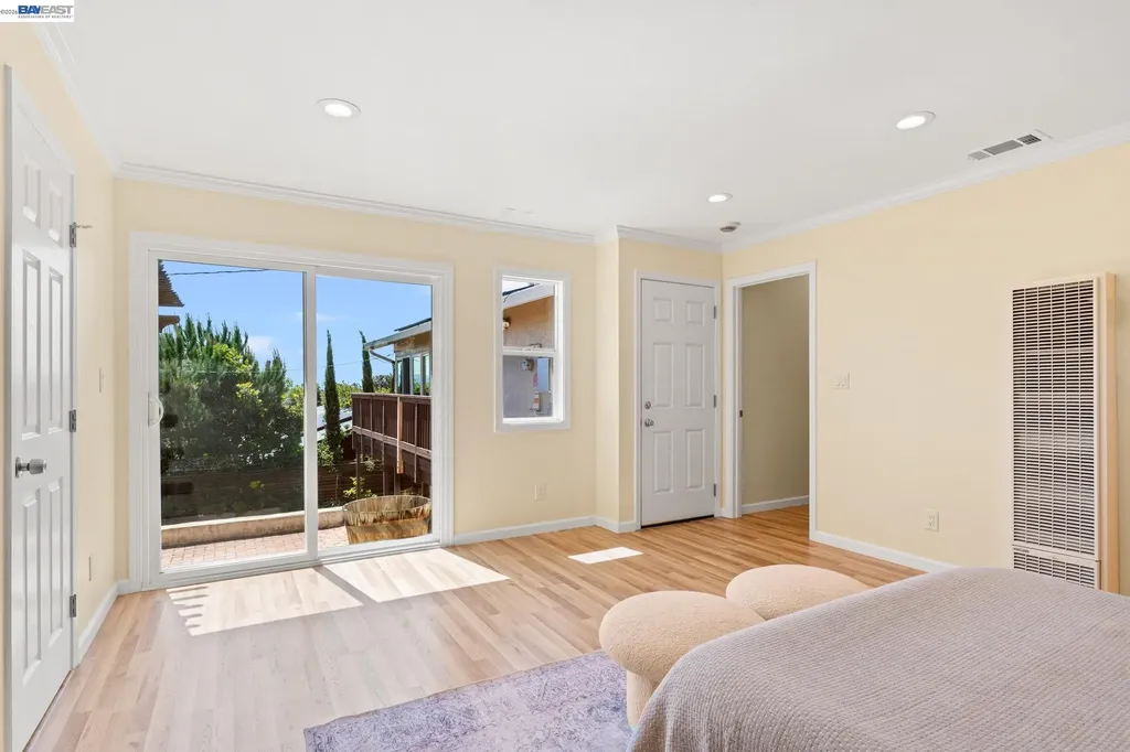 667 Gleneagle Avenue Hayward CA 94544
