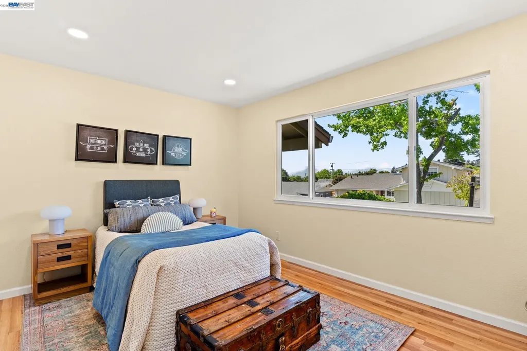 667 Gleneagle Avenue Hayward CA 94544