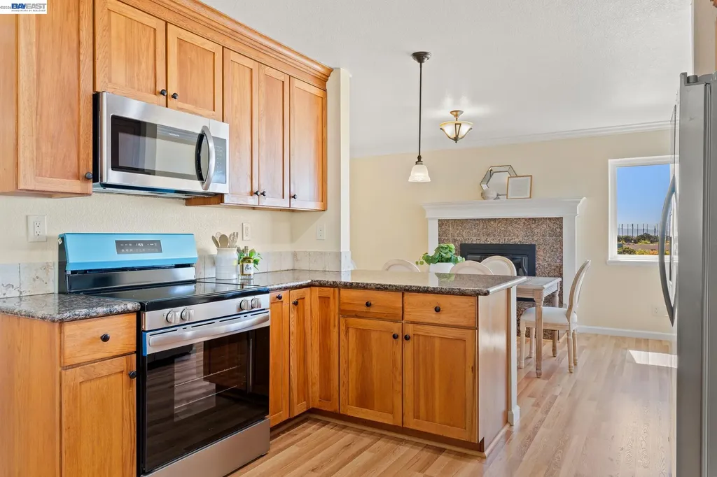 667 Gleneagle Avenue Hayward CA 94544