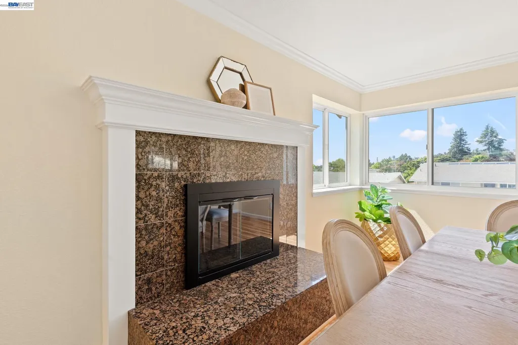 667 Gleneagle Avenue Hayward CA 94544