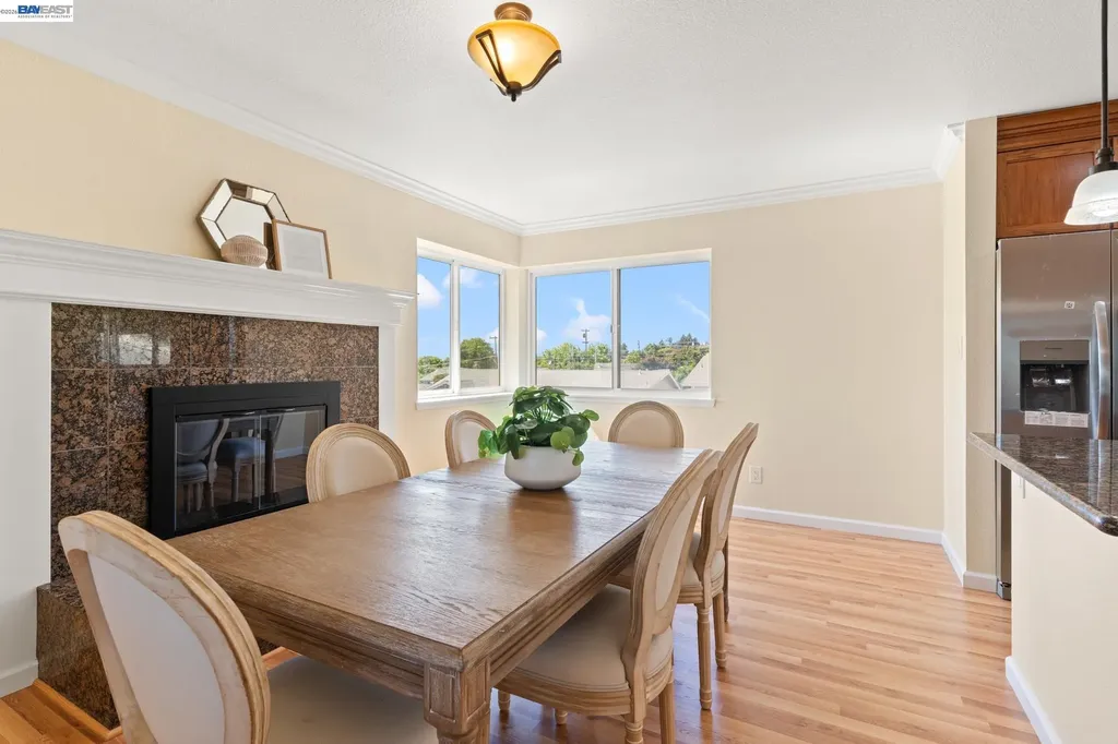 667 Gleneagle Avenue Hayward CA 94544