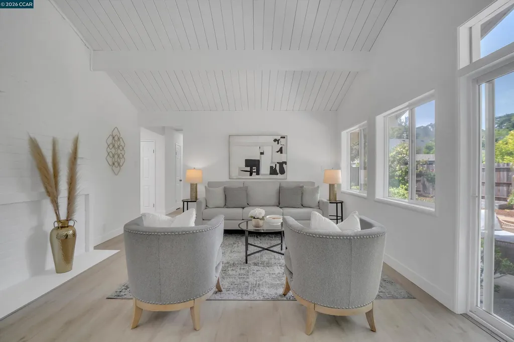 2319 Collins Avenue Pinole CA 94564
