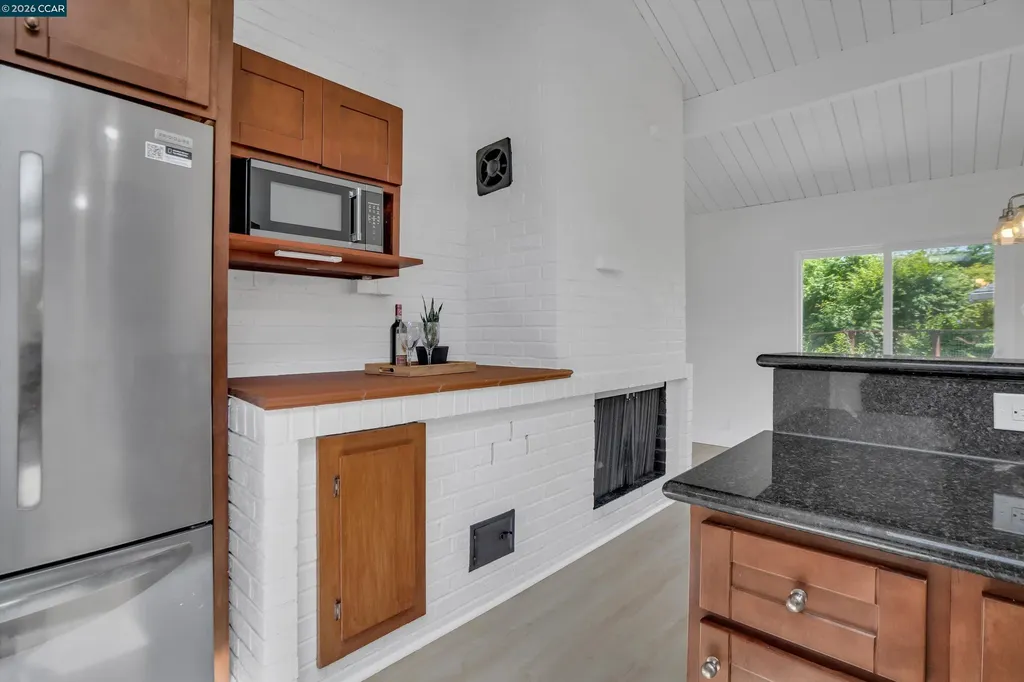 2319 Collins Avenue Pinole CA 94564