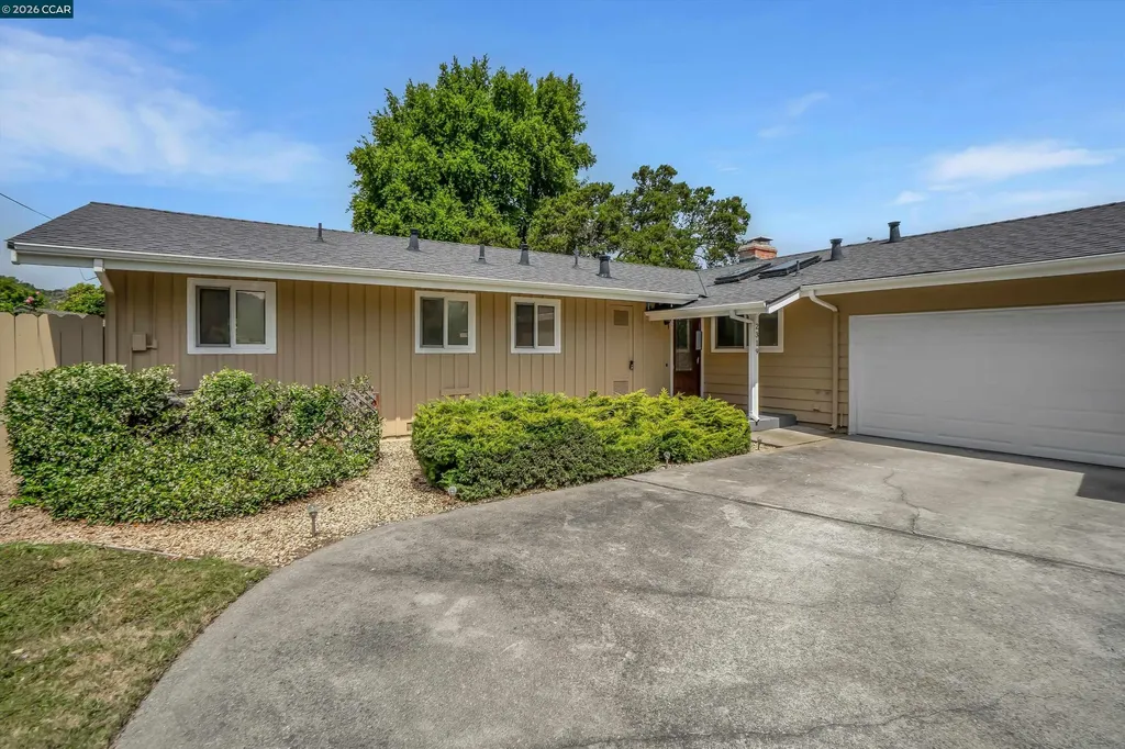 2319 Collins Avenue Pinole CA 94564