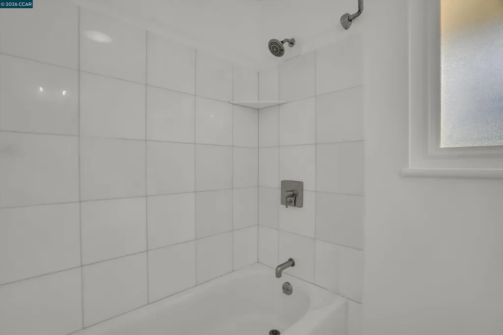 2319 Collins Avenue Pinole CA 94564