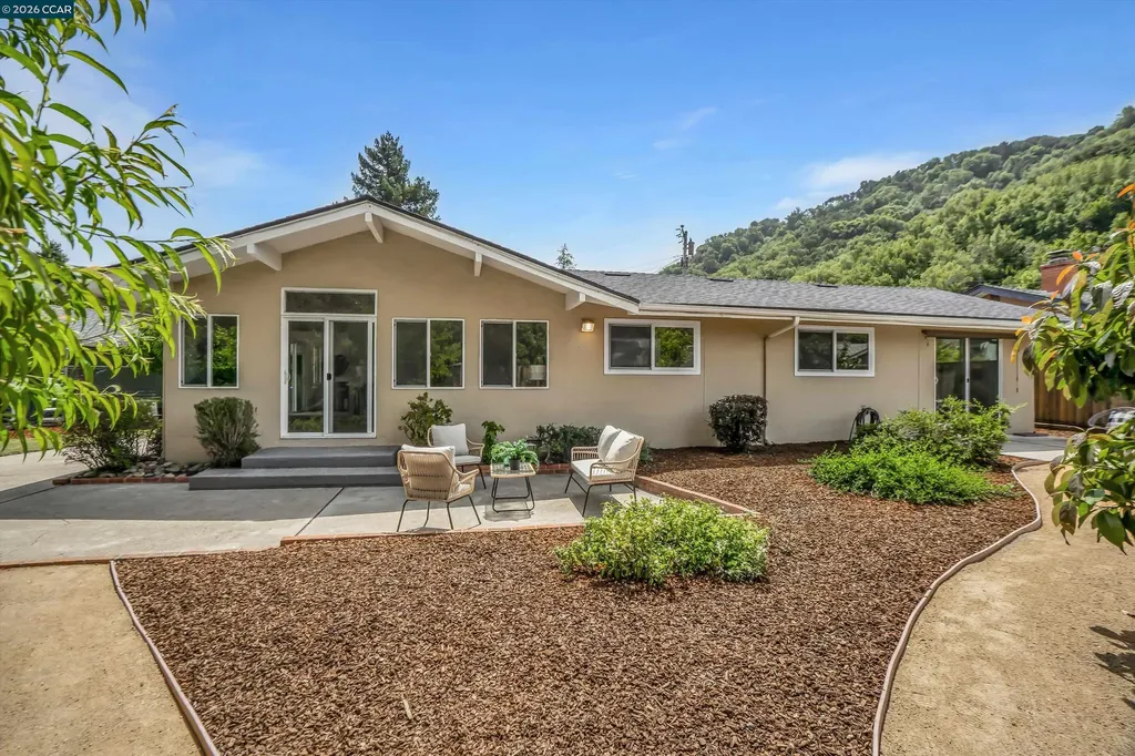 2319 Collins Avenue Pinole CA 94564
