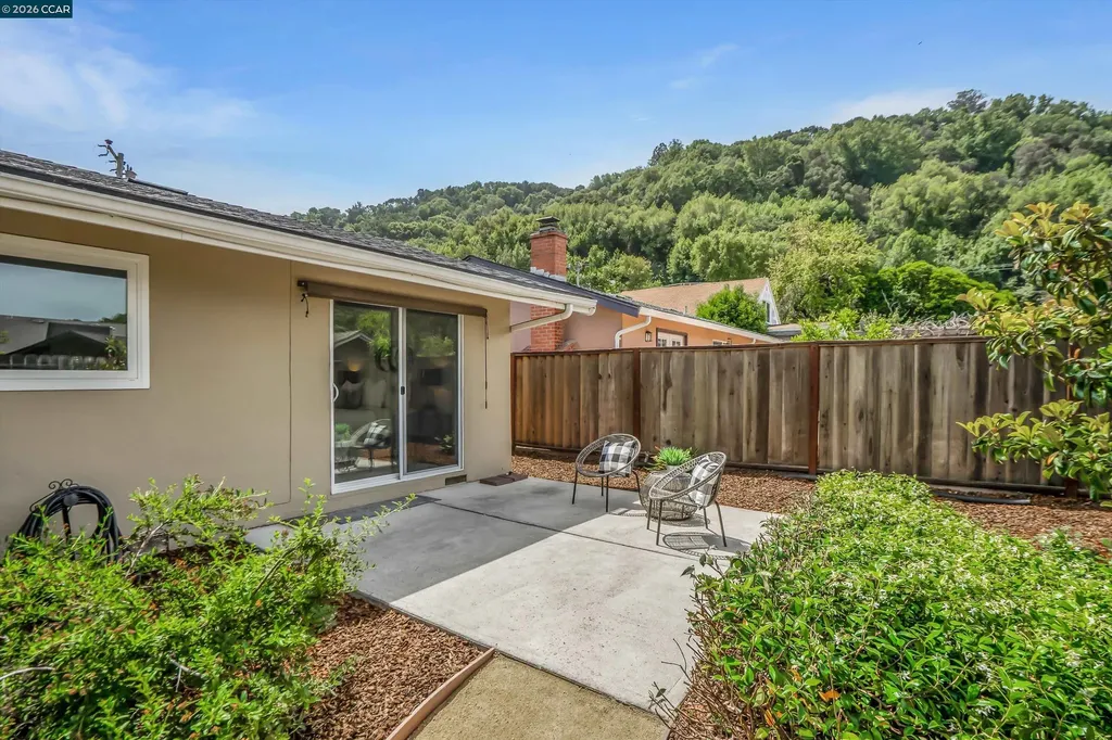 2319 Collins Avenue Pinole CA 94564
