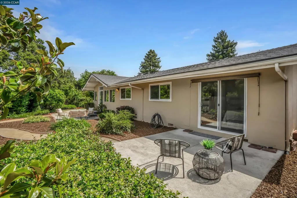 2319 Collins Avenue Pinole CA 94564