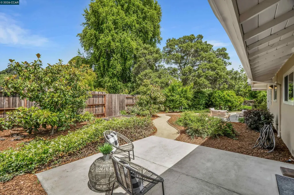 2319 Collins Avenue Pinole CA 94564