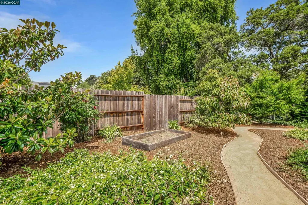 2319 Collins Avenue Pinole CA 94564