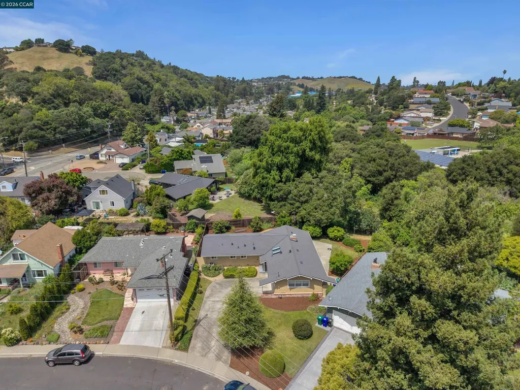 2319 Collins Avenue Pinole CA 94564