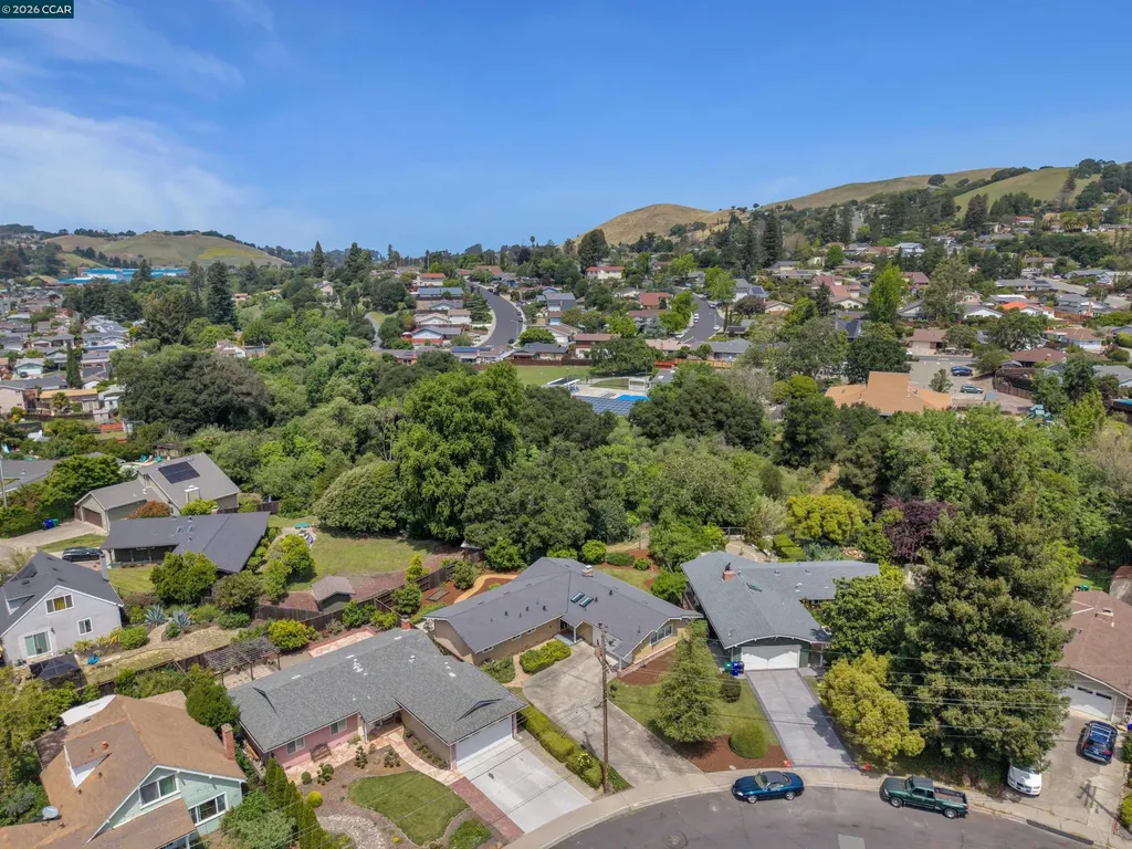 2319 Collins Avenue Pinole CA 94564