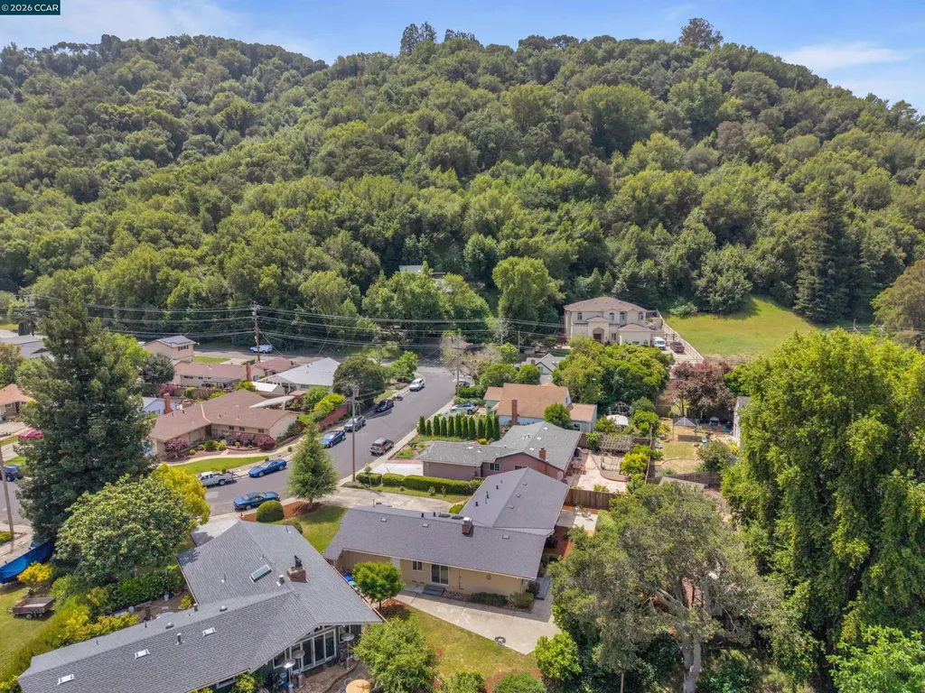 2319 Collins Avenue Pinole CA 94564