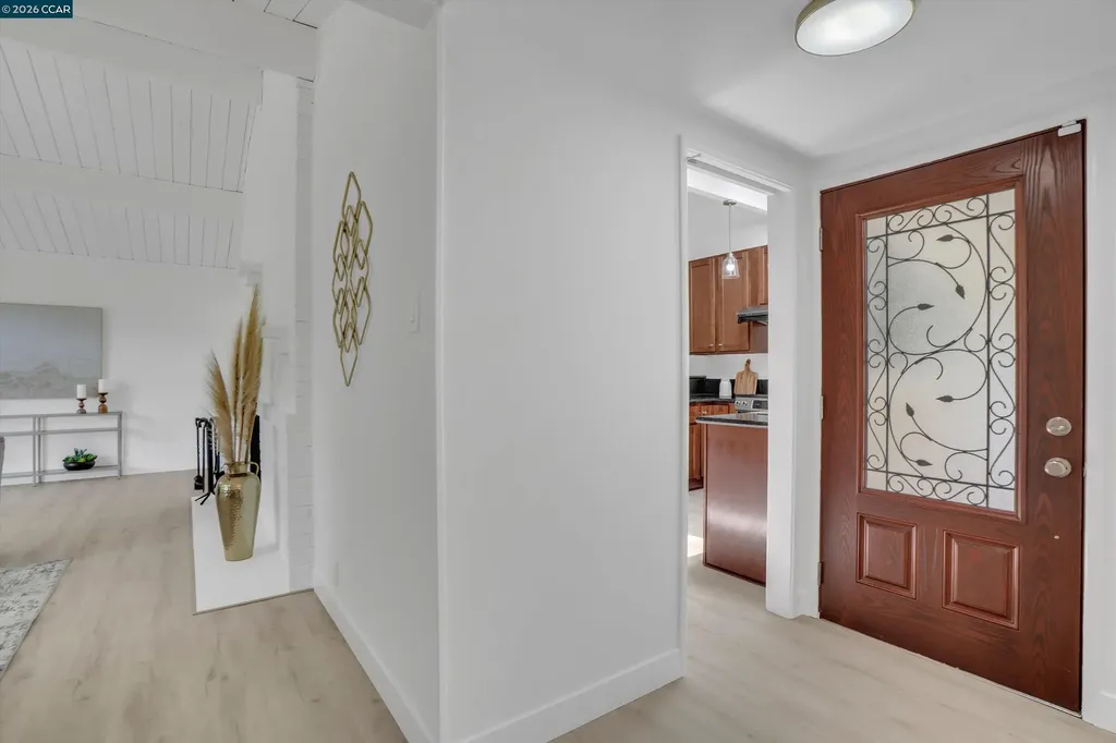 2319 Collins Avenue Pinole CA 94564