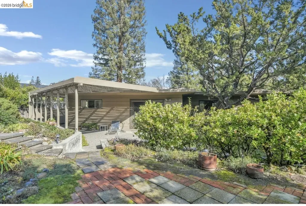 558 Lakewood Circle Walnut Creek CA 94598