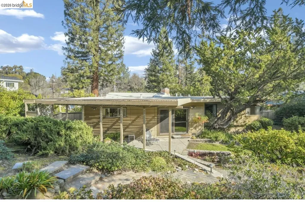 558 Lakewood Circle Walnut Creek CA 94598