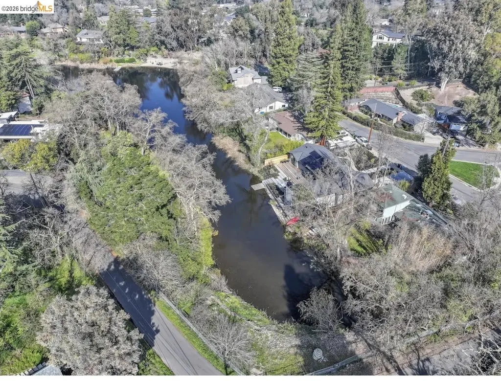 558 Lakewood Circle Walnut Creek CA 94598