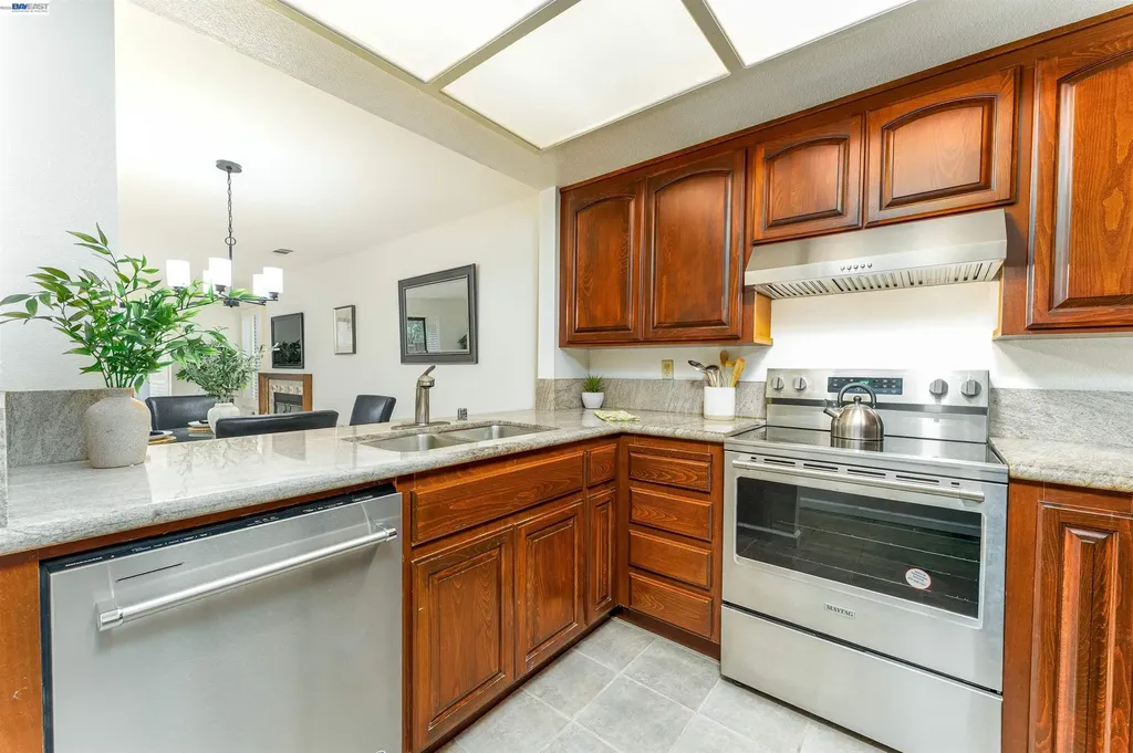 34607 Pueblo Terrace Fremont CA 94555