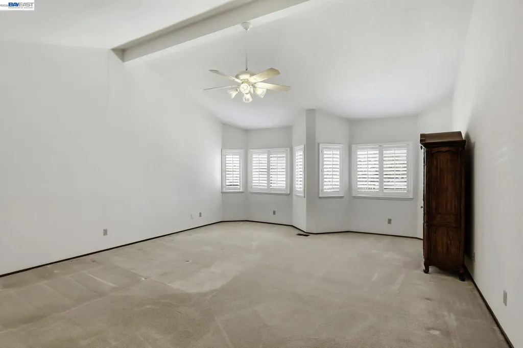 559 Cherry Way Hayward CA 94541