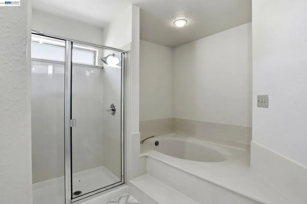 559 Cherry Way Hayward CA 94541