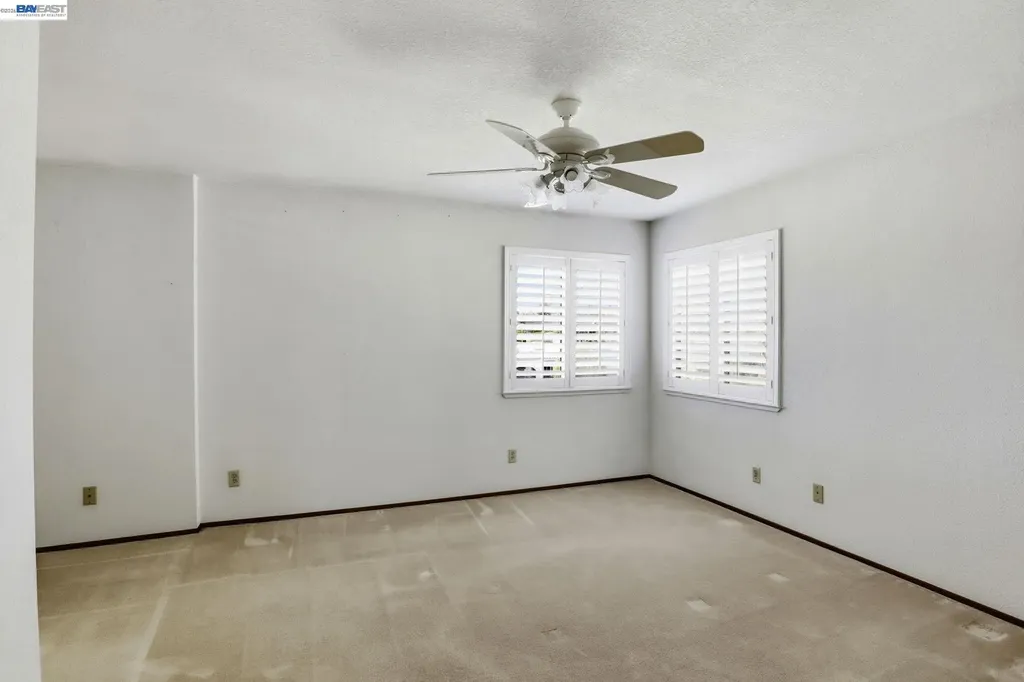 559 Cherry Way Hayward CA 94541