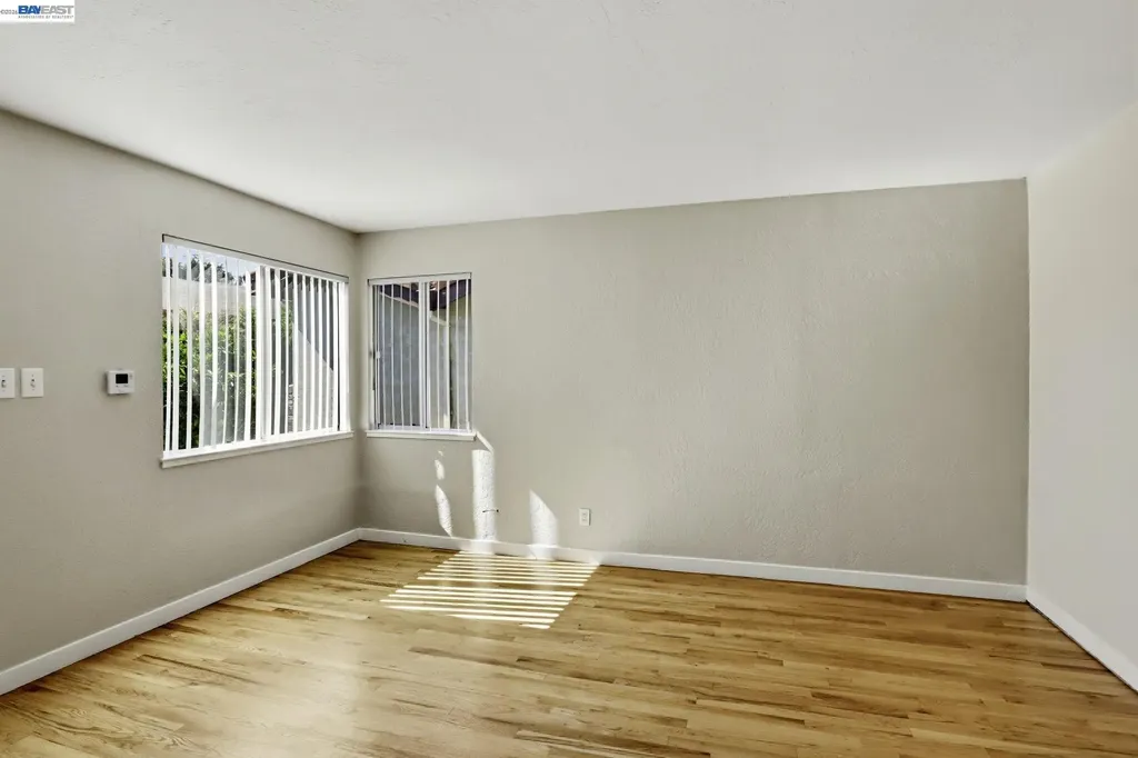 559 Cherry Way Hayward CA 94541