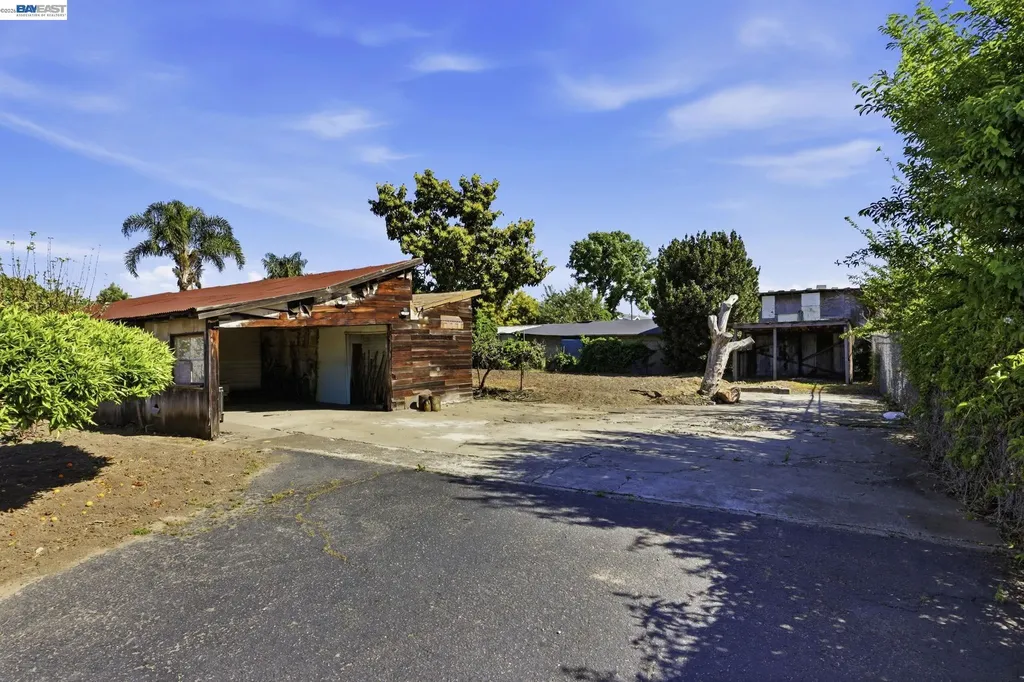 559 Cherry Way Hayward CA 94541