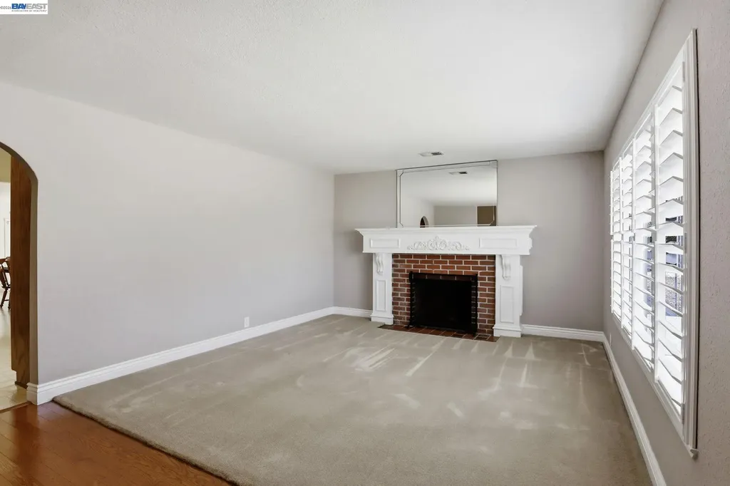 559 Cherry Way Hayward CA 94541