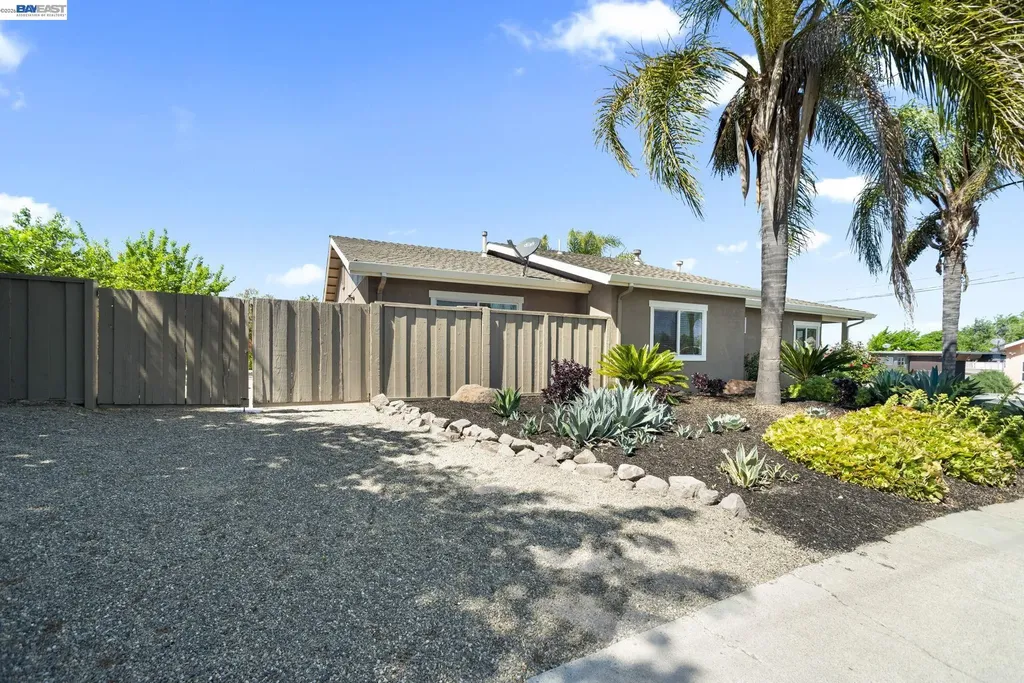 167 Peninsula Road Bay Point CA 94565