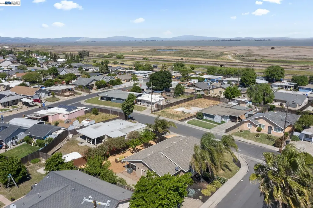 167 Peninsula Road Bay Point CA 94565