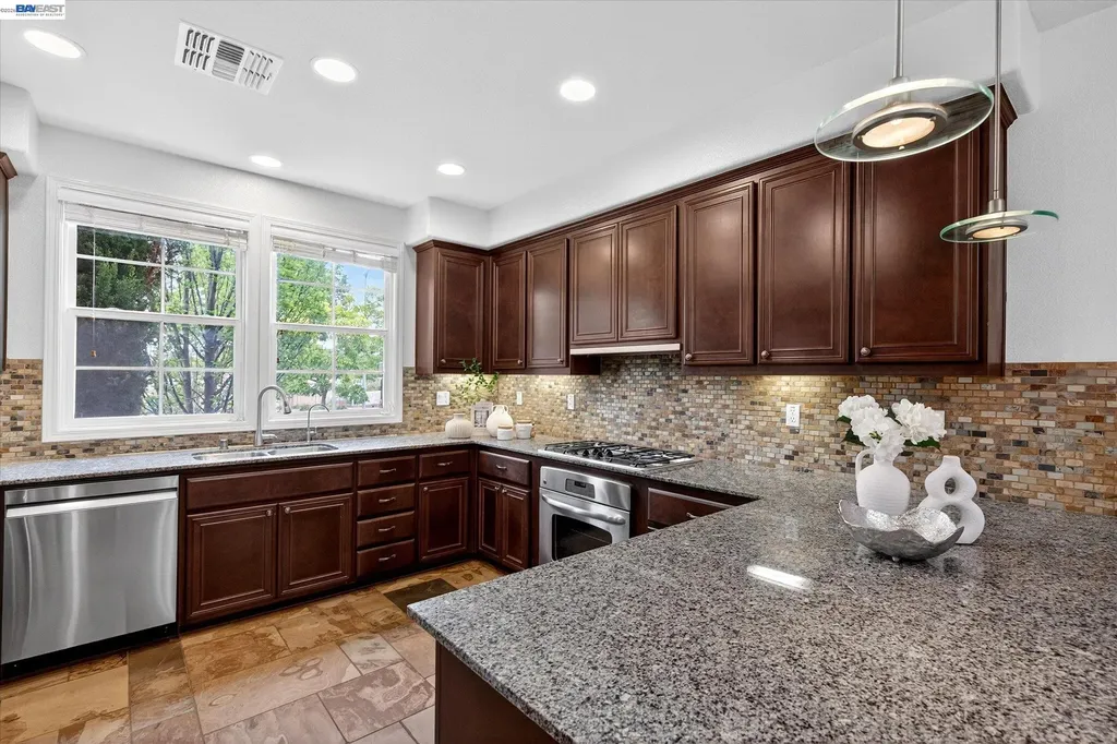 3683 Central Parkway Dublin CA 94568