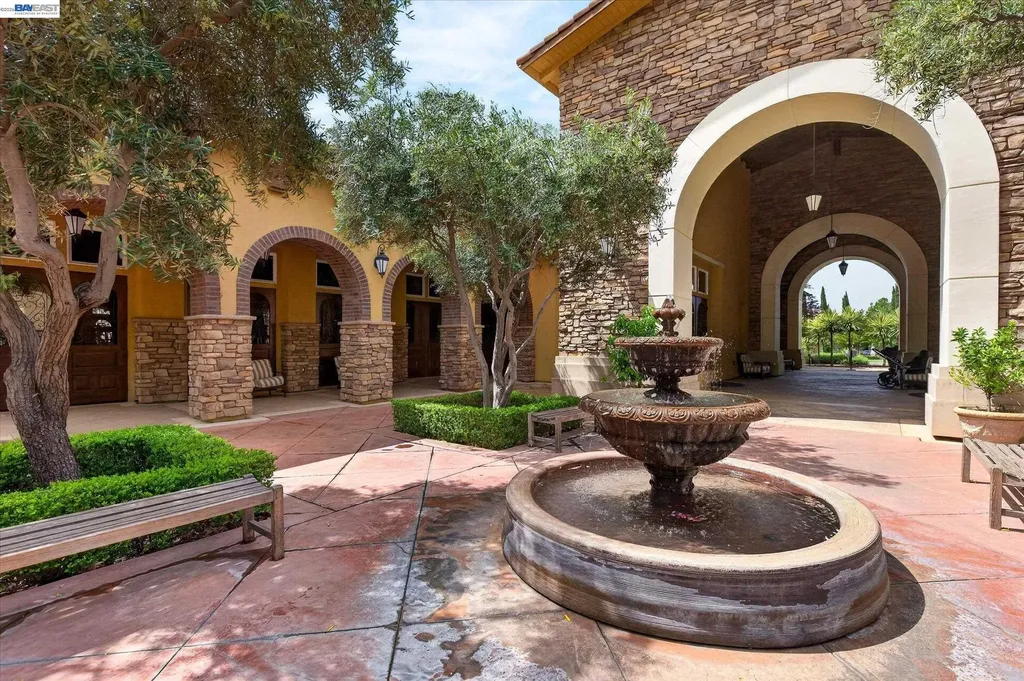 3683 Central Parkway Dublin CA 94568