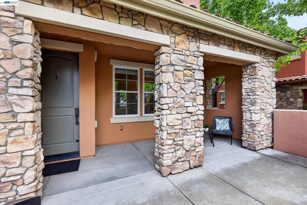 3683 Central Parkway Dublin CA 94568