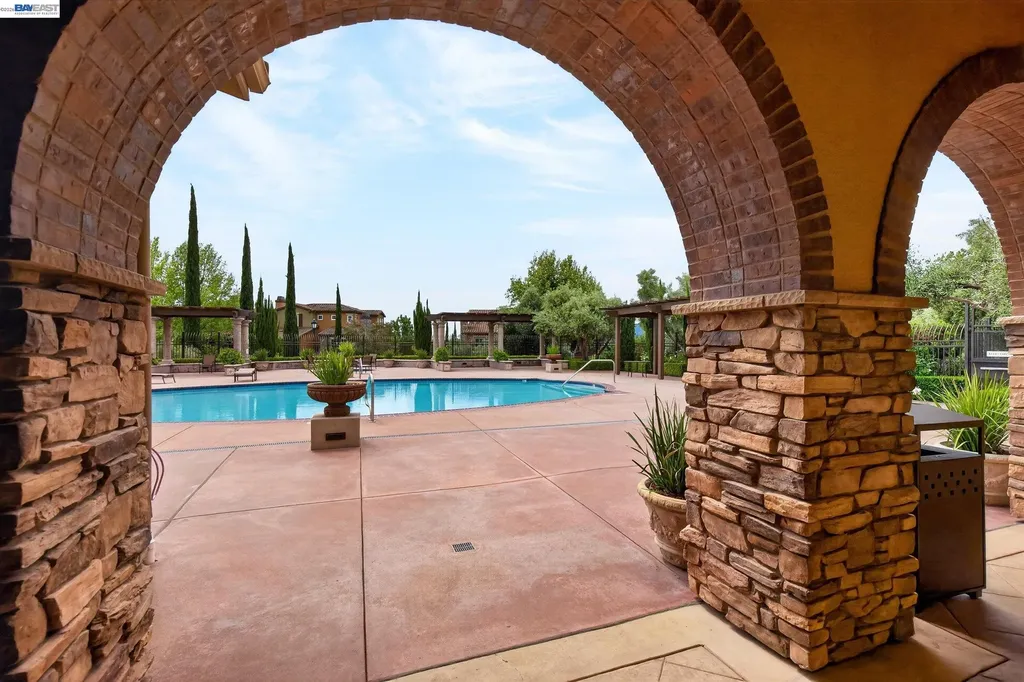 3683 Central Parkway Dublin CA 94568