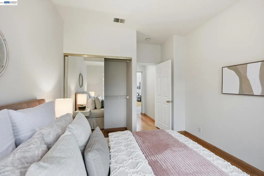 15518 Harbor Way San Leandro CA 94579
