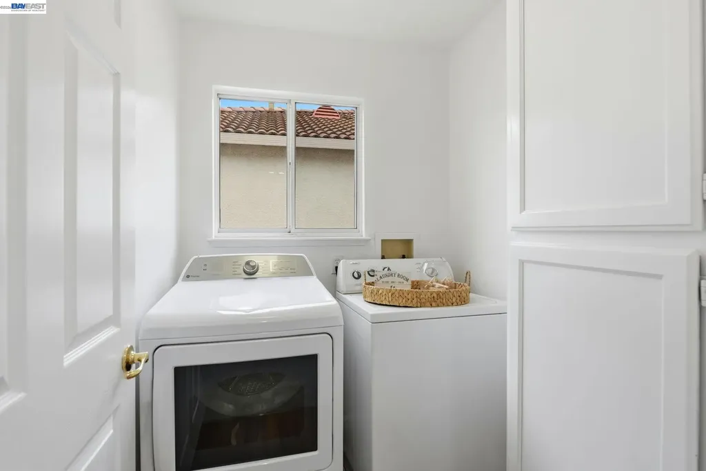 15518 Harbor Way San Leandro CA 94579