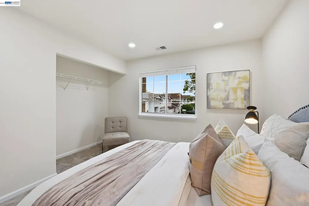 15518 Harbor Way San Leandro CA 94579