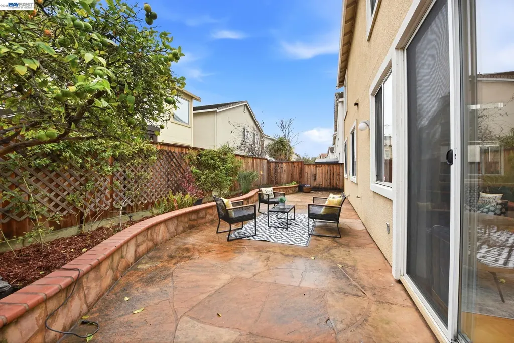 15518 Harbor Way San Leandro CA 94579