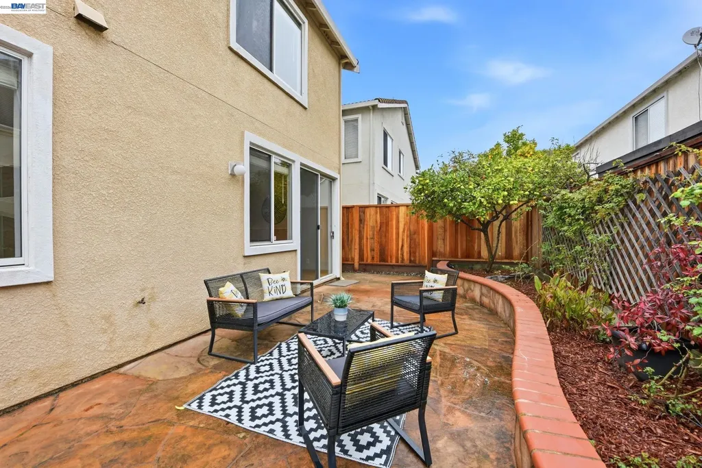 15518 Harbor Way San Leandro CA 94579