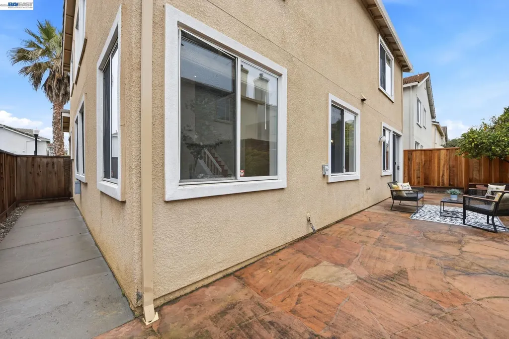 15518 Harbor Way San Leandro CA 94579