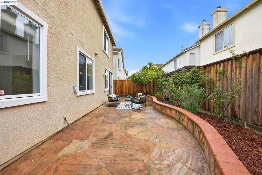 15518 Harbor Way San Leandro CA 94579