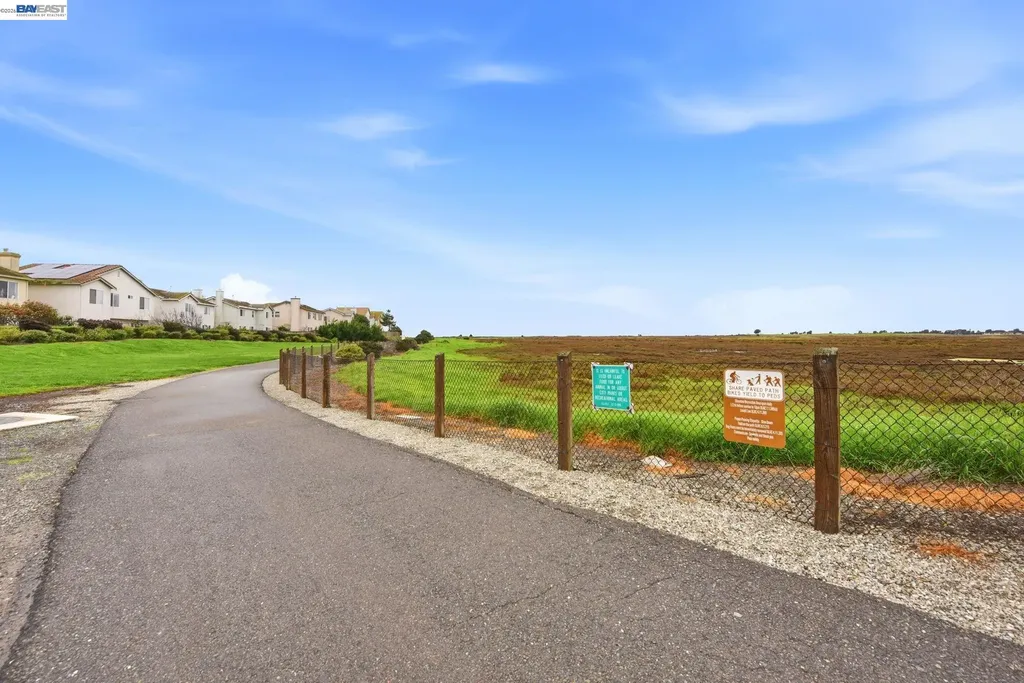 15518 Harbor Way San Leandro CA 94579
