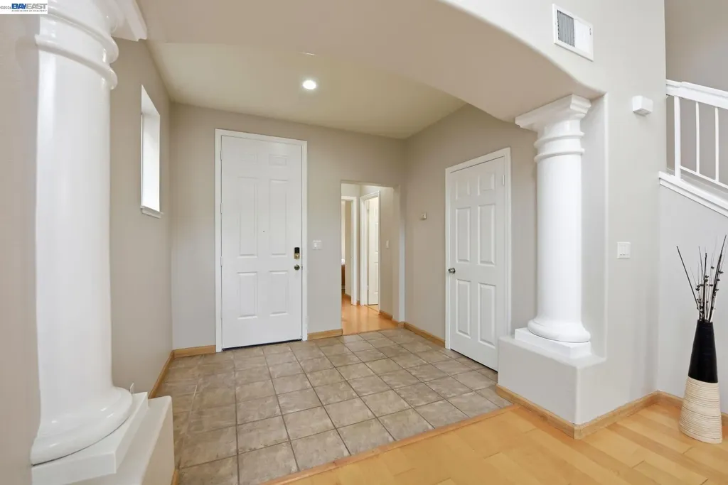 15518 Harbor Way San Leandro CA 94579