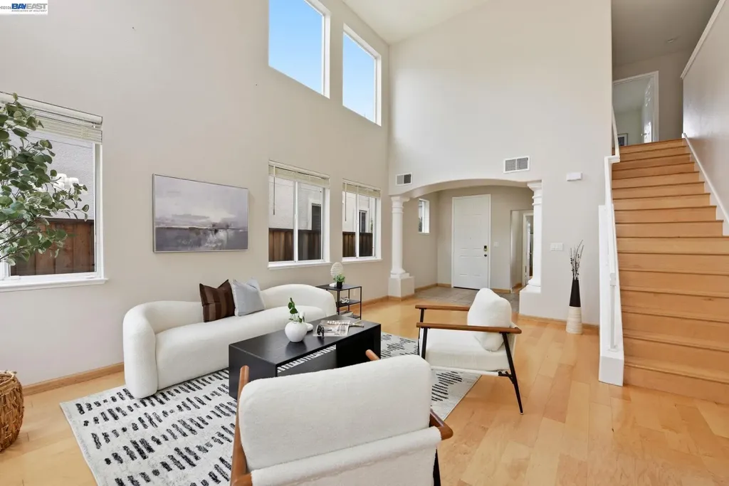 15518 Harbor Way San Leandro CA 94579
